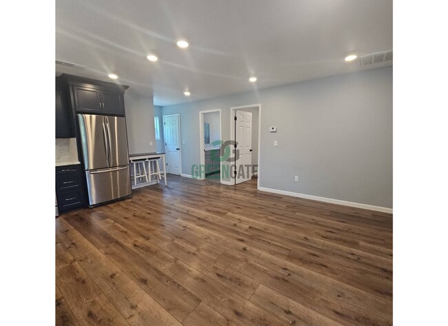 Foto del edificio - Gorgeous 1 Bedroom, 1 Bathroom Home Availa...