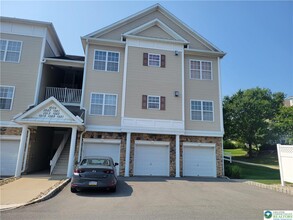 Building Photo - 1015 Old Course Ln