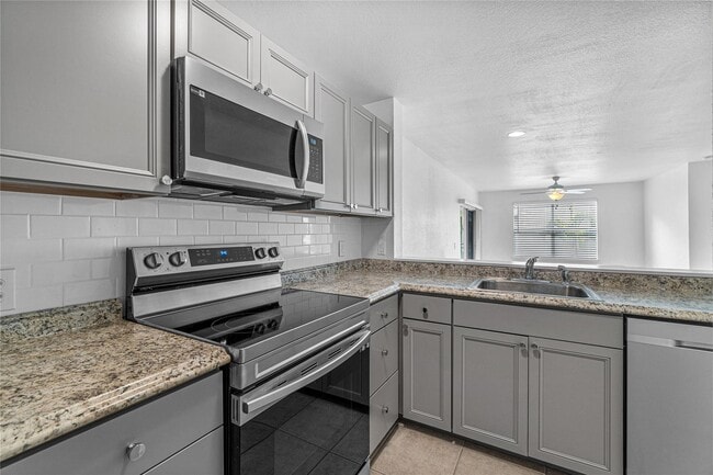 Building Photo - 1825 Palm Cove Blvd