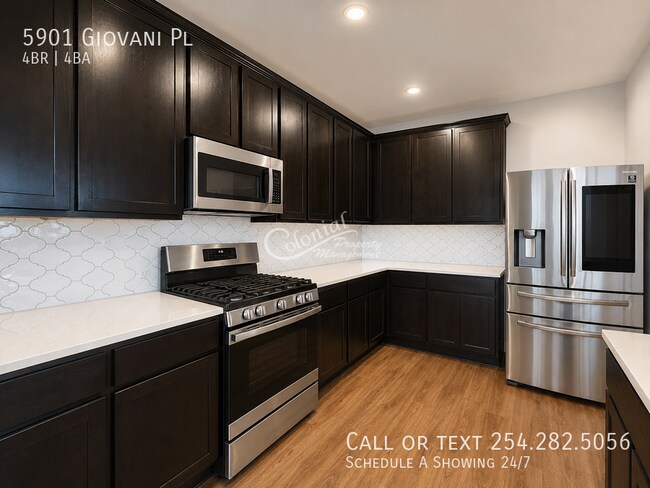 Foto del edificio - 5901 Giovani Pl-