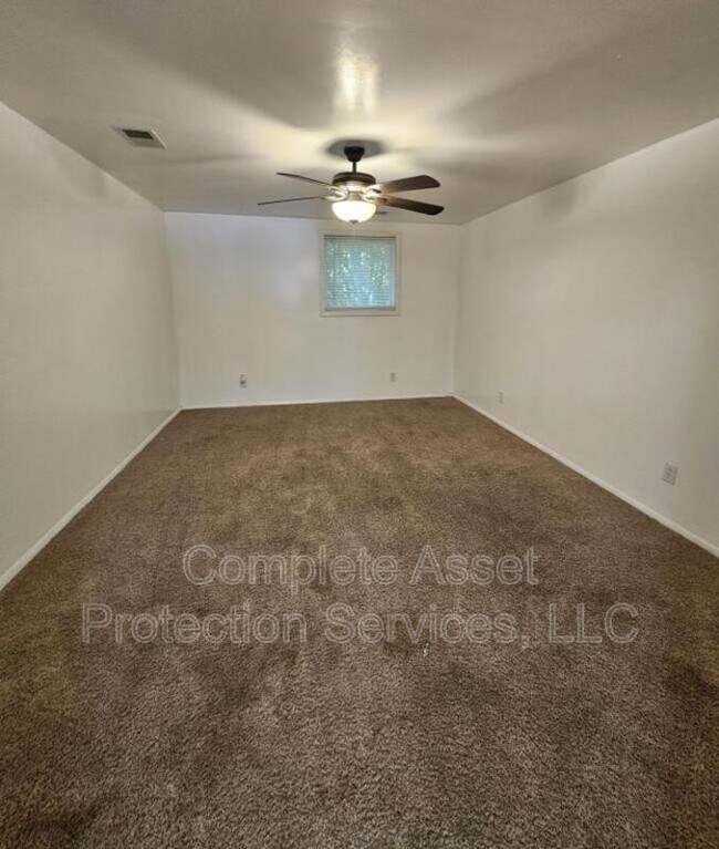 Building Photo - 3230 176th St