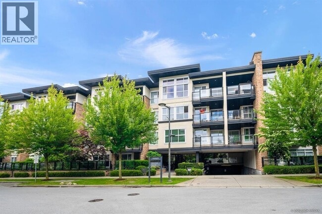 Building Photo - 5928 Birney Ave