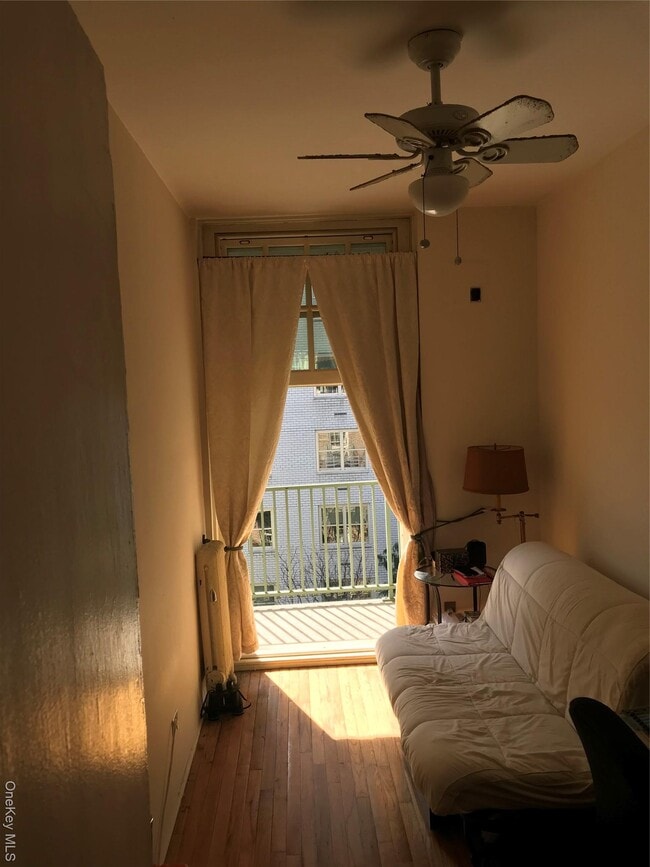 Foto del edificio - 517 E 77th St