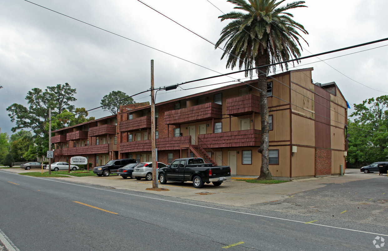 Building Photo - Central Village Apartments