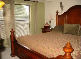 Building Photo - 4206 Greenbriar Blvd