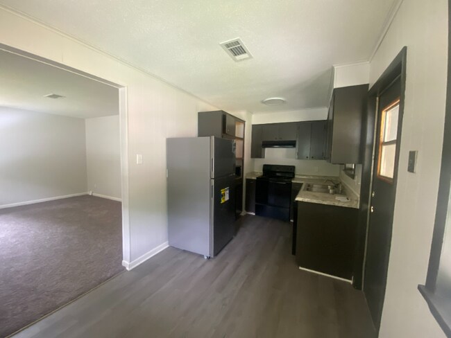 Foto del edificio - 8805 Claremont Ave