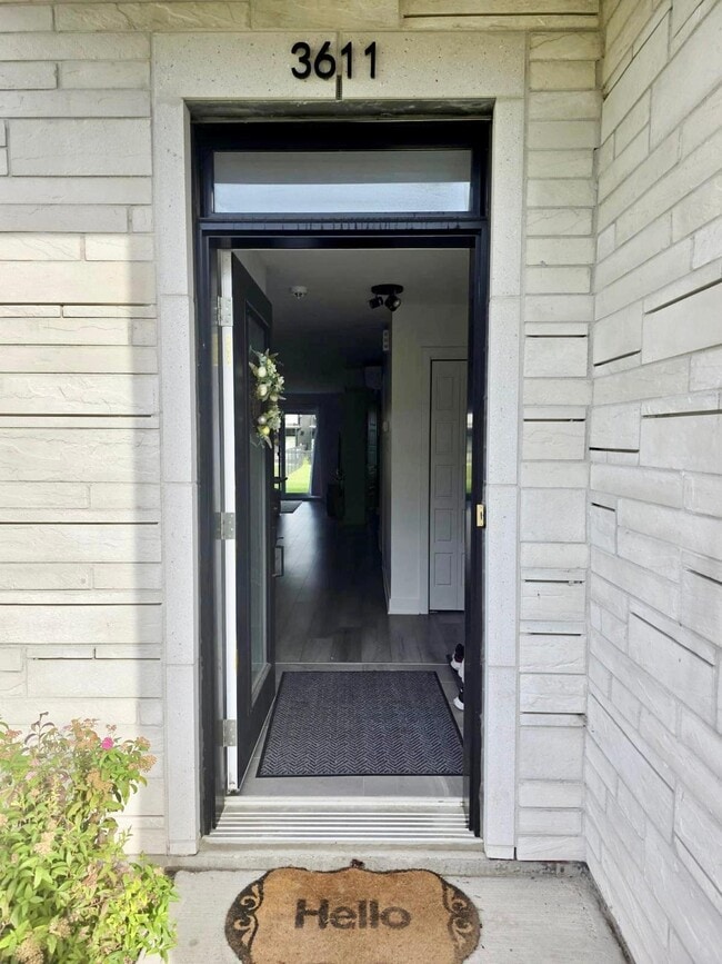 Building Photo - 3611 Rue Elsa-Triolet