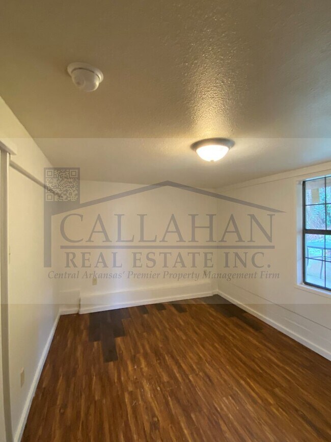 Foto del edificio - 700 W 33rd St