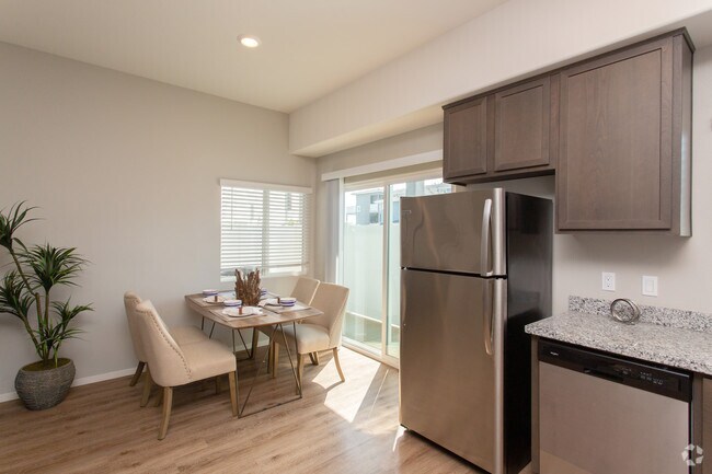 3 HAB, 2 BA - 1,063 ft² - Mariners Landing