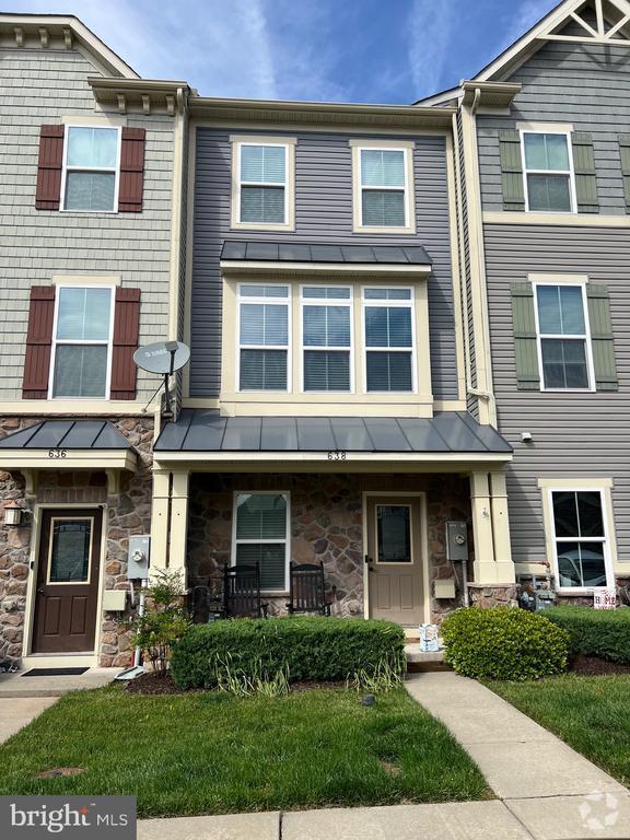 Building Photo - 638 Ravenwood Dr