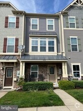 Building Photo - 638 Ravenwood Dr