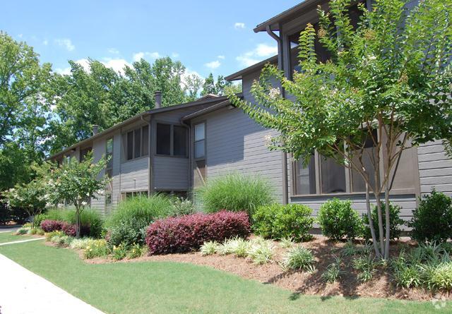 Colonial Grand at Edgewater Rentals Huntsville, AL