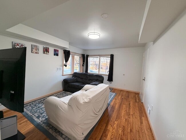 Photo - 1589 Summit Rd Apartment