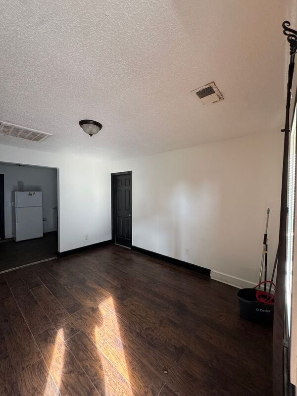Photo - 1818 Dayton St House