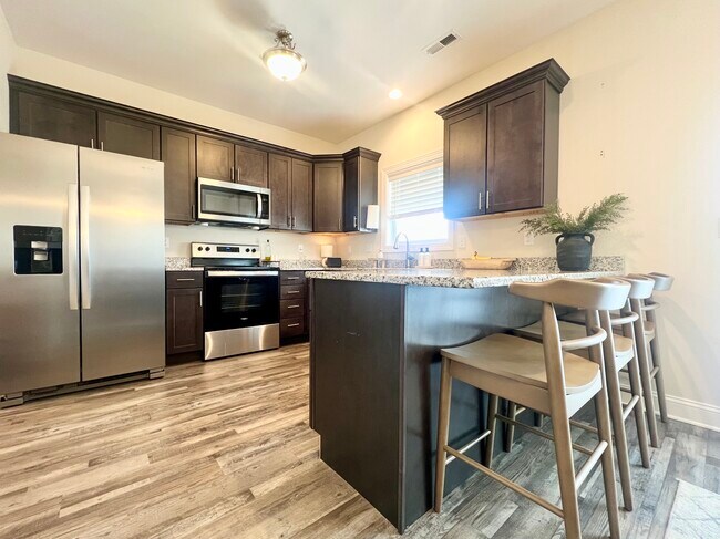 Building Photo - 309 Pasture Ln