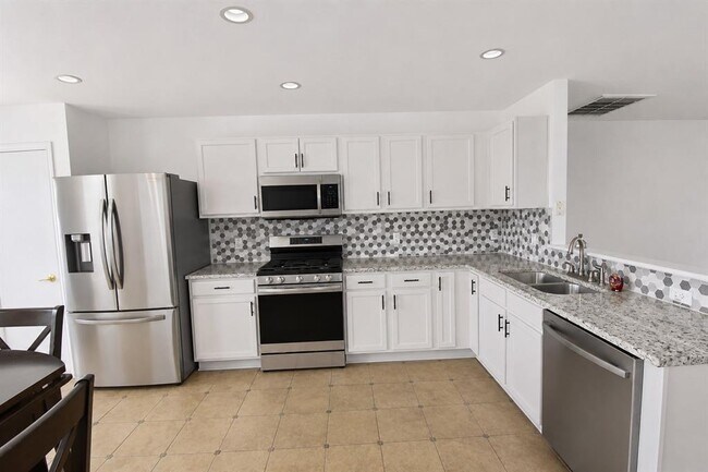 Foto del edificio - 13525 Briarcreek Loop