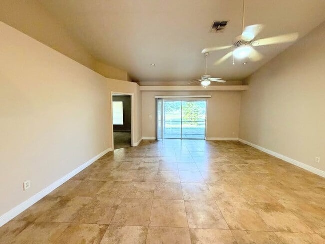 Building Photo - 1229/1231 SE 6th Ter