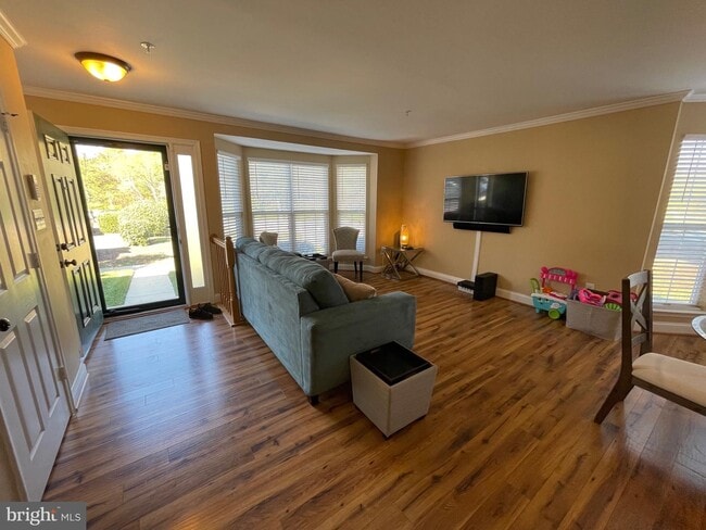 Building Photo - 6101 Lands End Ct