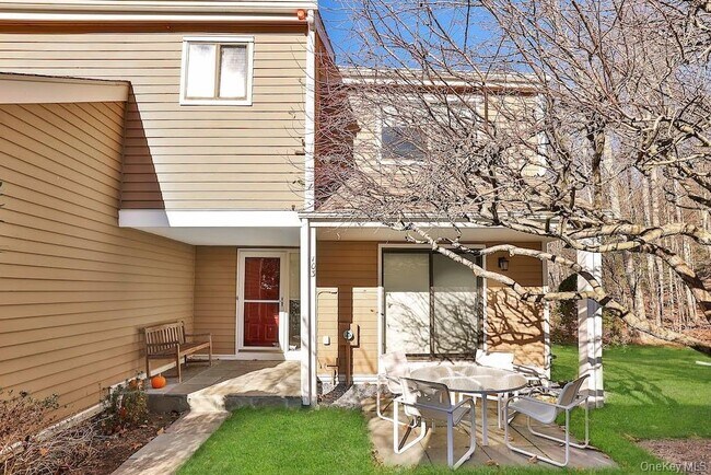 Foto del edificio - 103 Rambling Brook Rd