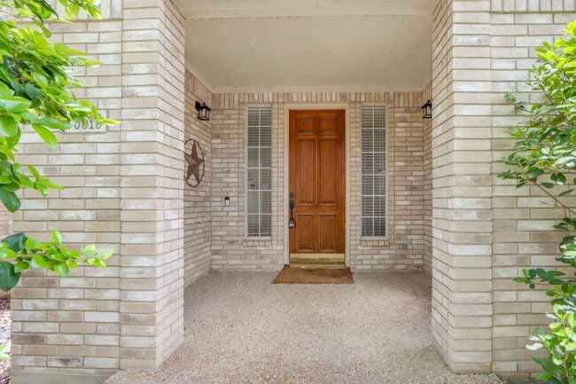 Building Photo - 9519 Rocksprings St