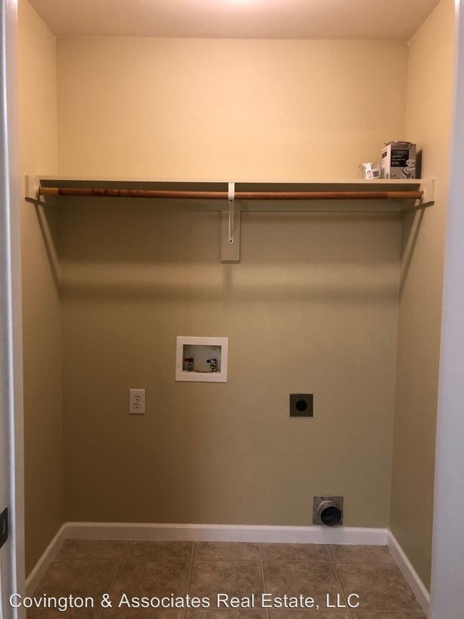 Foto del edificio - 3 br, 2 bath House - 26358 Poplar Glen