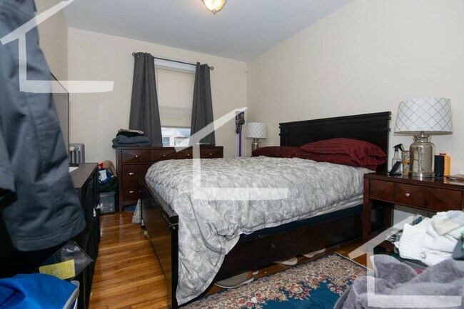 Foto del edificio - Nicely renovated 1 bed condo in Brighton