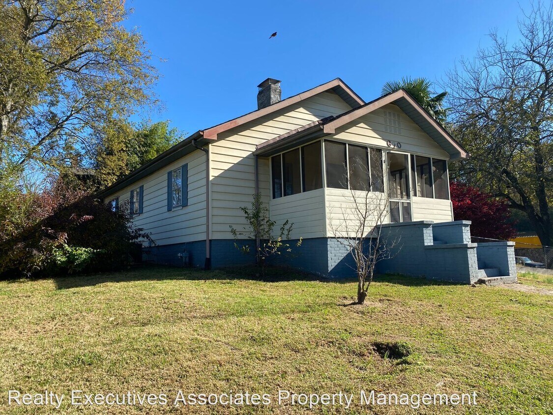 Primary Photo - 3 br, 1 bath House - 620 Montvale Road