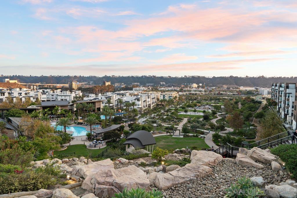 Foto principal - 8575 Aspect Dr