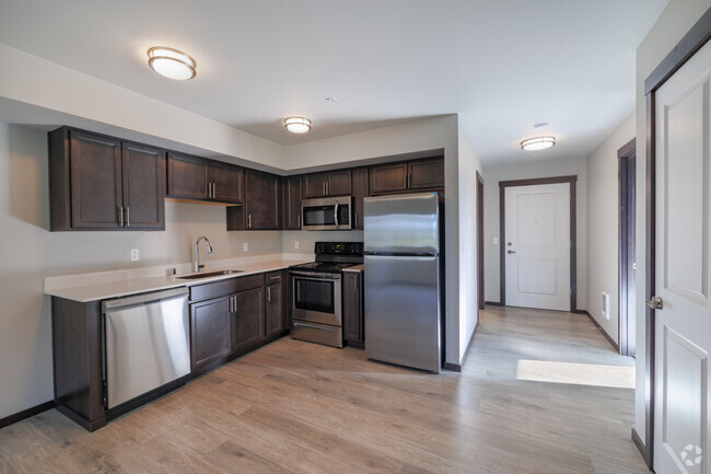 2BR, 1BA - 744SF - Kitchen - Pacific Pines