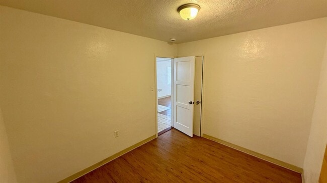 Foto del edificio - 13927 Hwy Ave