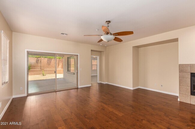 Foto del edificio - 9058 W Big Oak St