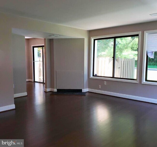 Building Photo - 18360 Allspice Dr
