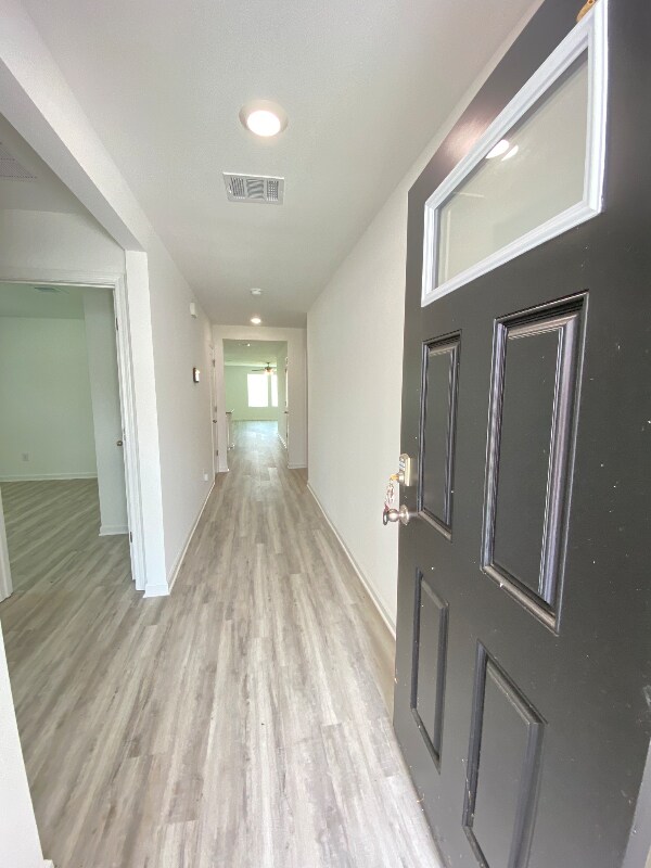 Foto del edificio - 16213 Loussier Dr