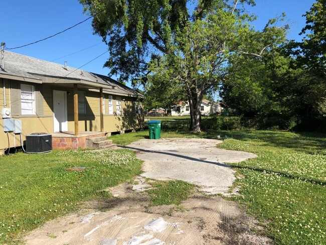 Building Photo - Gulfport 3 Bedroom