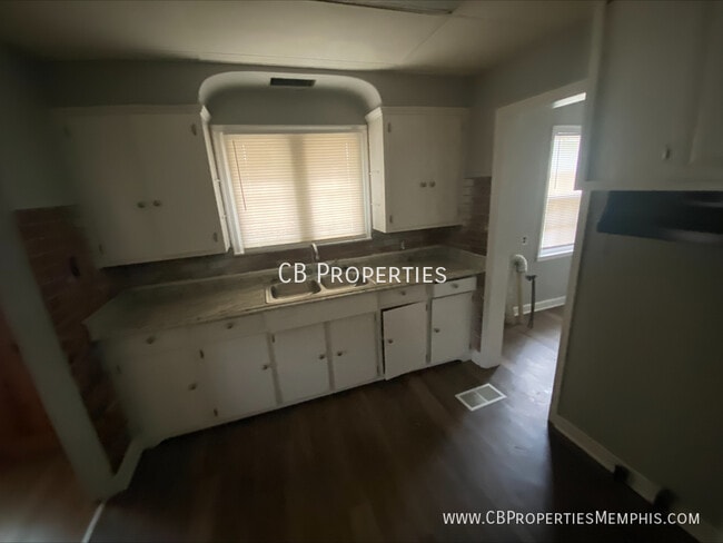 Foto del edificio - 3 Bedroom and 1 Bath home for rent in Oran...