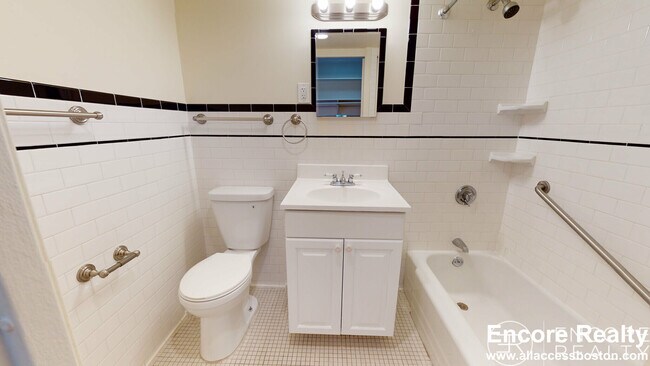 Building Photo - 101 Monmouth St