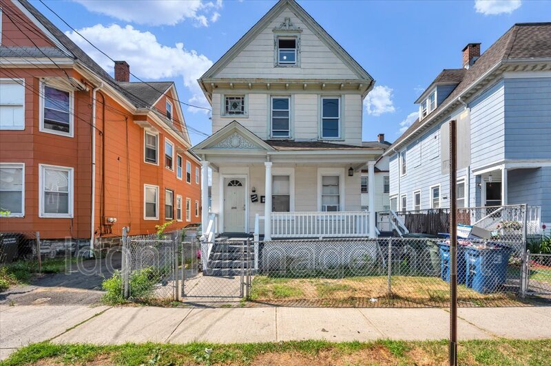 200 Ogden St, Bridgeport, CT 06608 Condo for Rent in Bridgeport, CT