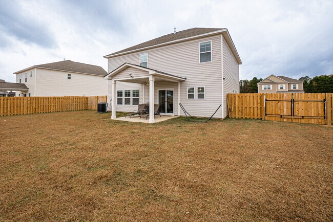 Building Photo - 2225 Worshipper Ct