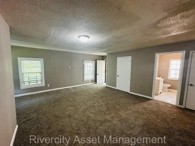 Building Photo - 949 Brower St