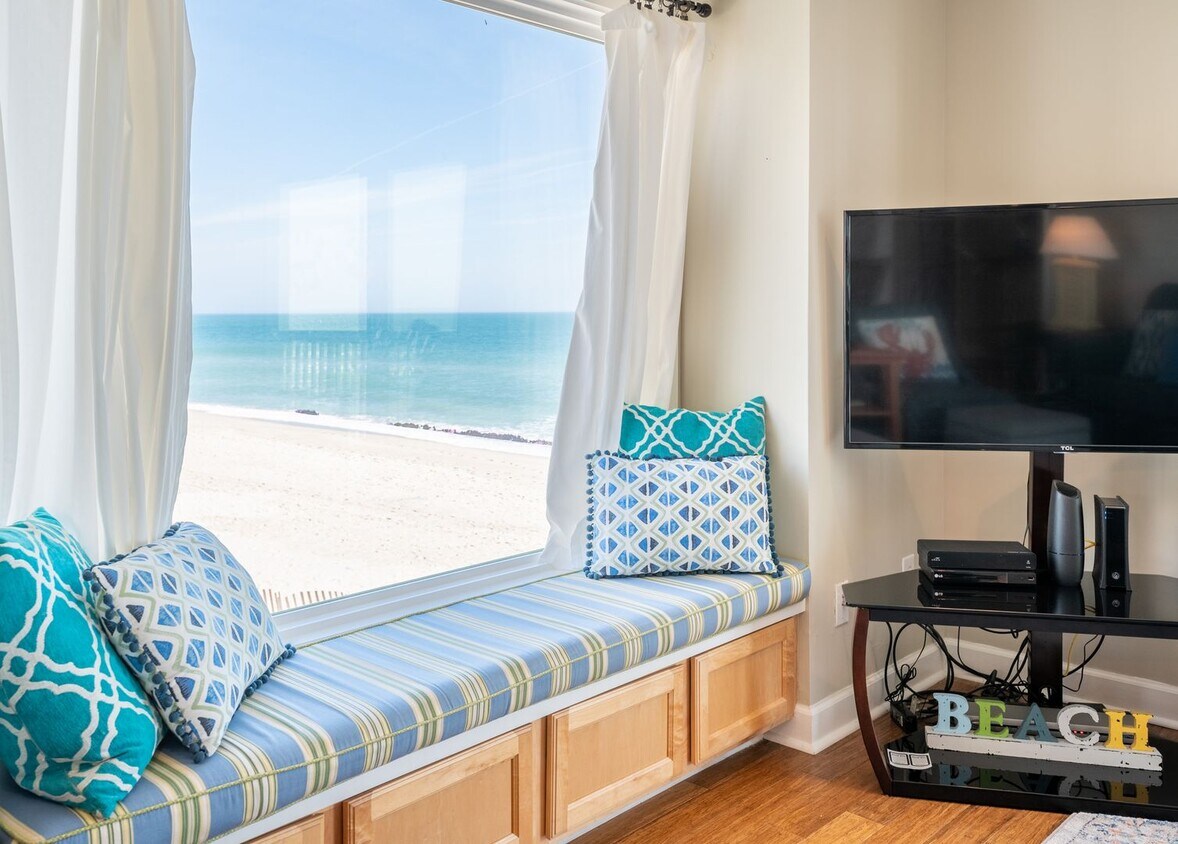 Foto principal - PERFECT "WORK FROM HOME" LOCATION (CALL FO...