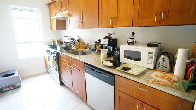 Foto del edificio - 310 E 140th St