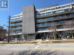 Building Photo - 8 Fieldway Rd