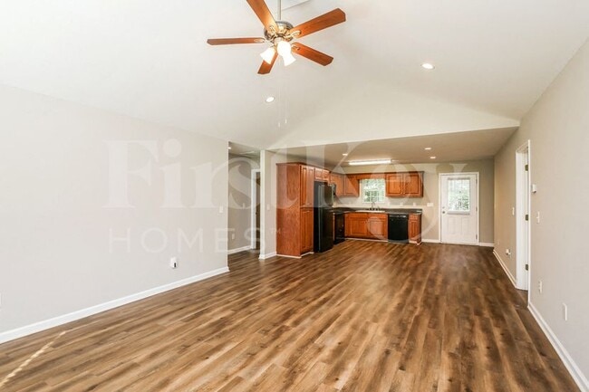 Foto del edificio - 294 Cedar Springs Ln