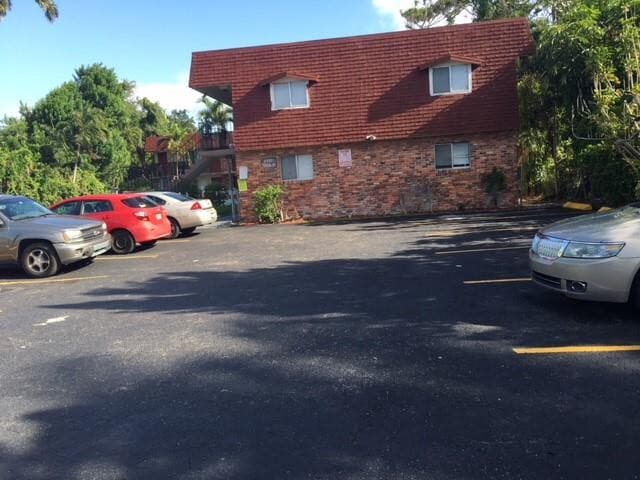 Primary Photo - 2310 Pierce St