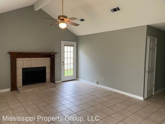 Building Photo - 3 br, 2 bath House - 1003 Turtle Creek Blvd