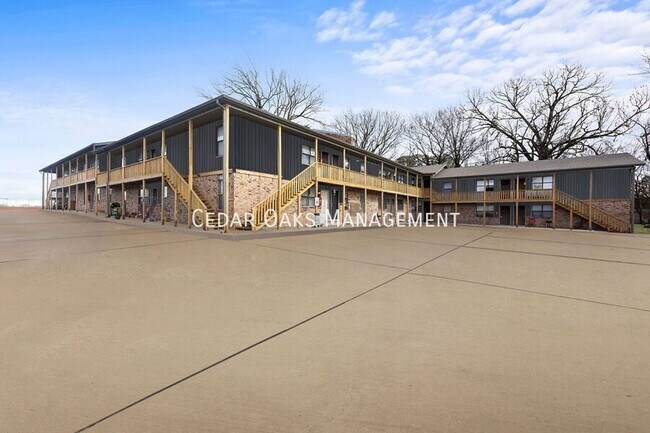 Building Photo - 1931 W Deane St