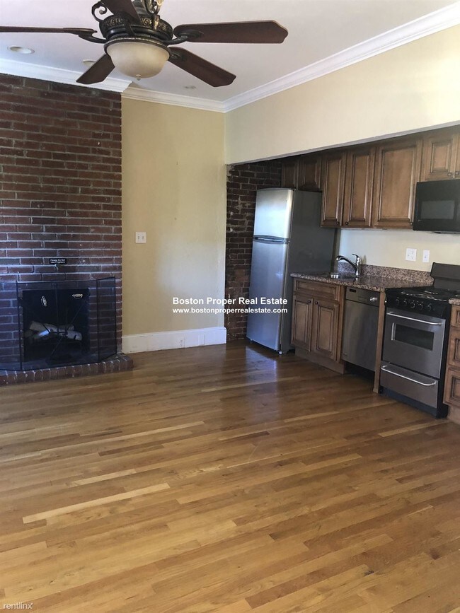 Building Photo - 1 br, 1 bath  - 48 Hereford St # 5A
