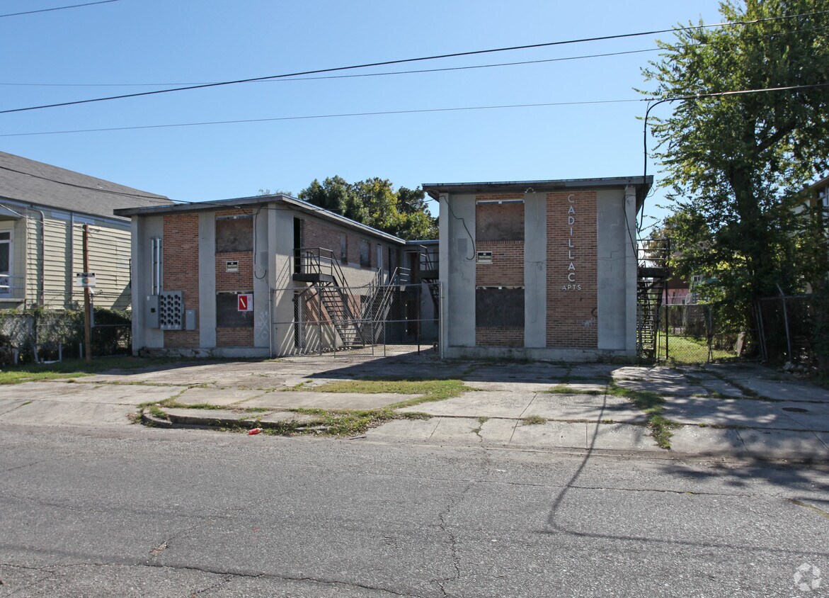 Primary Photo - 2726 Dryades St