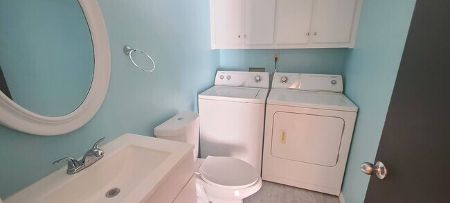 Building Photo - 2936 Tangerine Ct