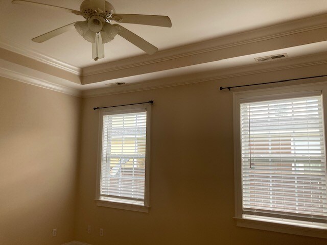 Building Photo - 1613 Pickford Ln